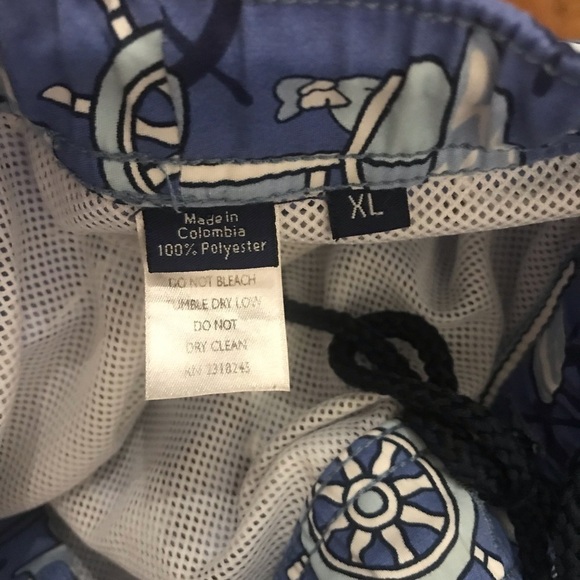 Vineyard Vines swim trunks - Picture 3 of 5